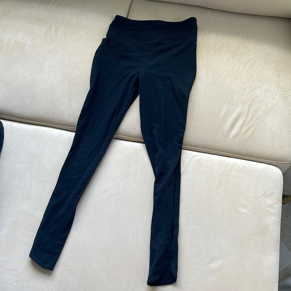 Black leggings